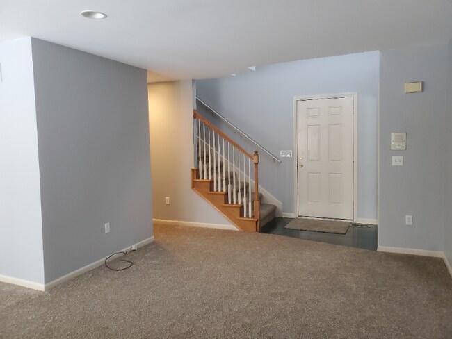 Foto del edificio - 5375 Pine Needle Dr