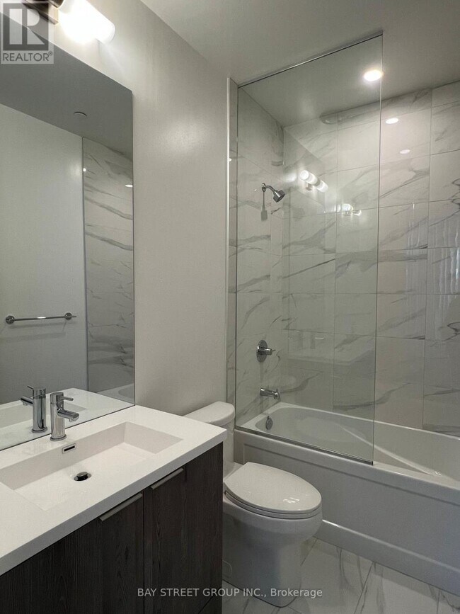 Photo du bâtiment - 8 Interchange Wy