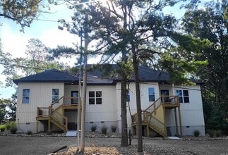 Building Photo - 1801 Aldersgate Rd