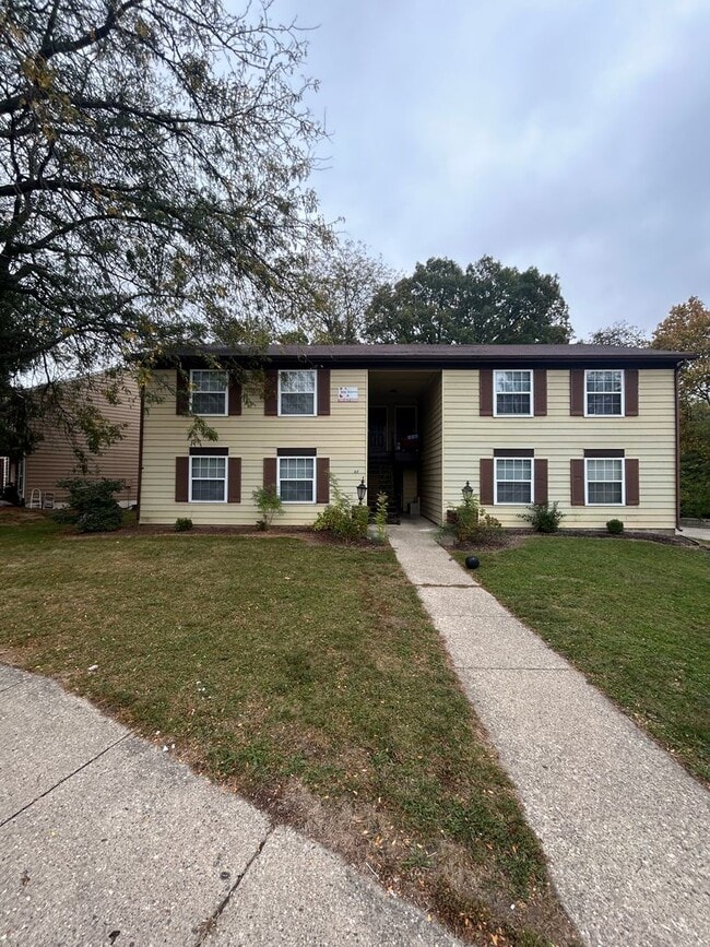Building Photo - 60 Ironwood Ct