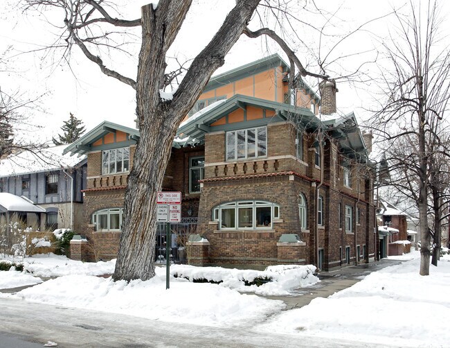 Primary Photo - 861 Humboldt St