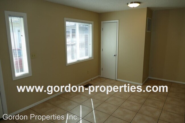 Building Photo - 3 br, 2 bath House - 3143 SE 26th Ave