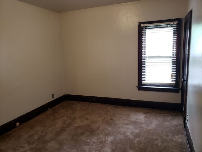 Building Photo - 2606 -2608 N 49th St. - Duplex