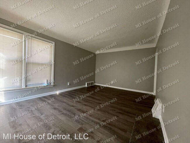 Building Photo - 3 br, 2 bath House - 17712 Lenore