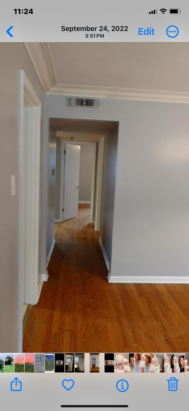 Foto del edificio - 1256 1/2 Moorlands Dr