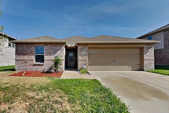 Building Photo - 14625 Briarcrest Dr