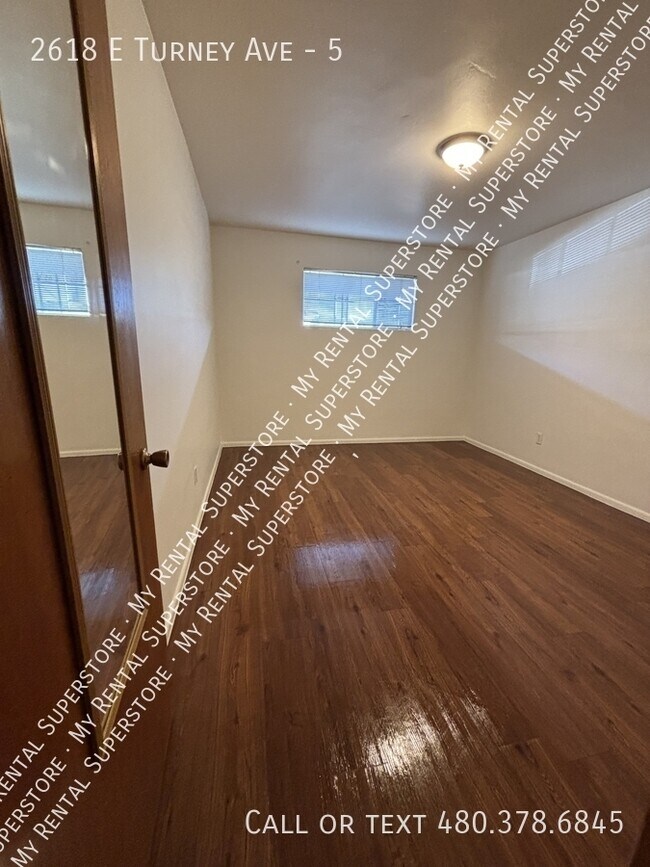 Building Photo - 2618 E Turney Ave