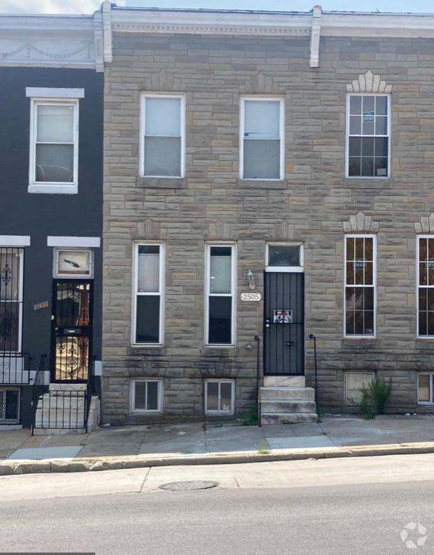 Shipley Hill Apartments for Rent with Hardwood Floors Baltimore, MD