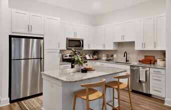 Building Photo - The Darnell