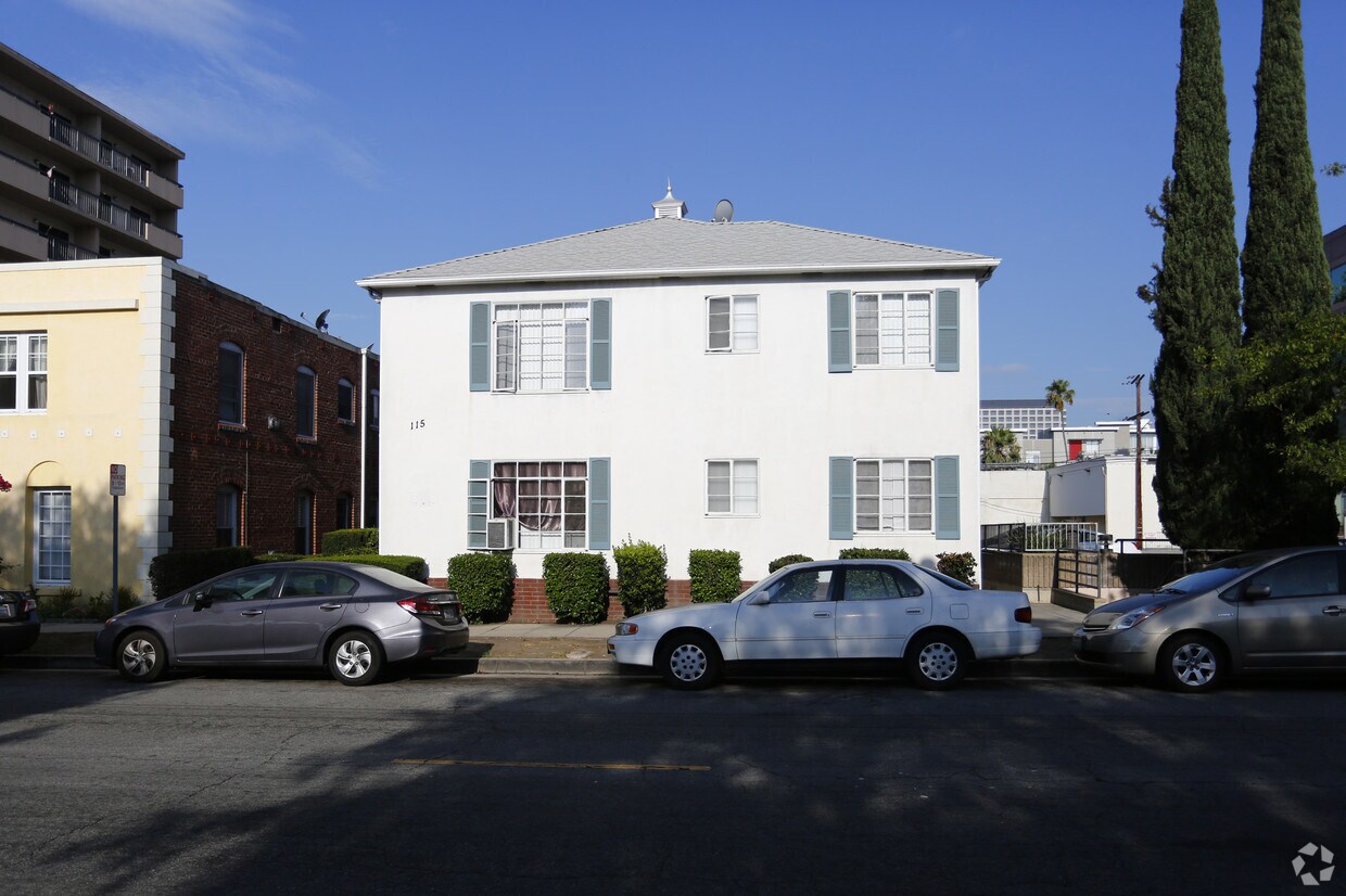 Building - 115 S Isabel St