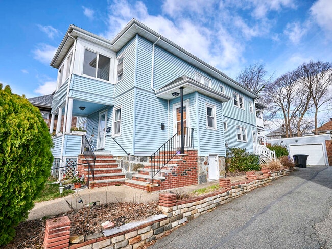 Building Photo - 63 Boutwell St