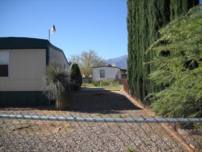 Foto del edificio - Cute trailer in Golden Acres