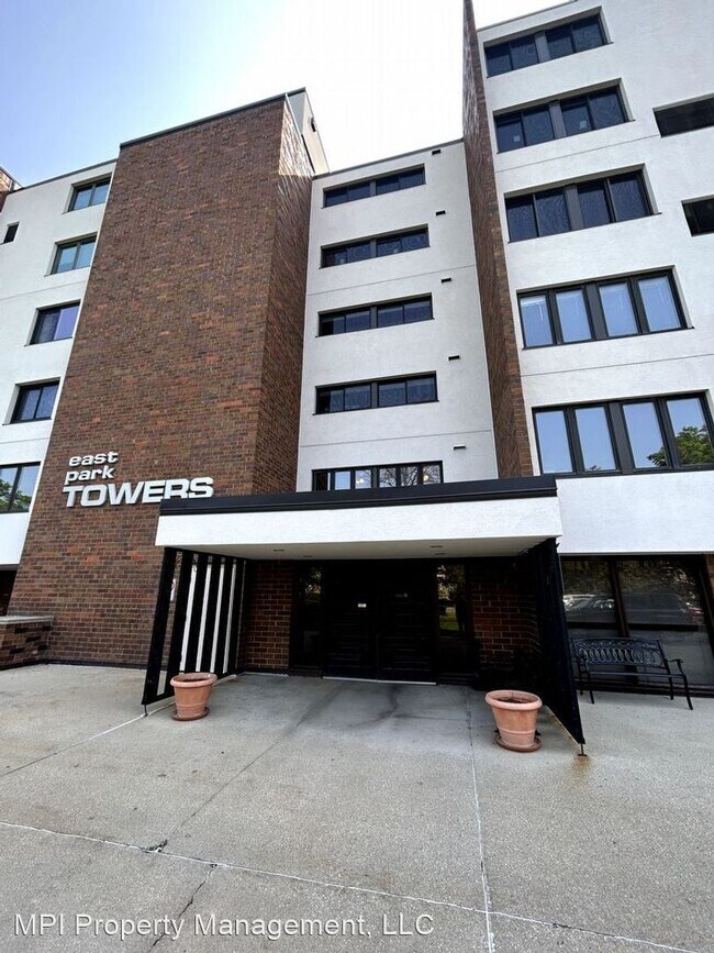 Foto del edificio - 2 br, 2 bath House - 111 11TH ST  UNIT 5AS