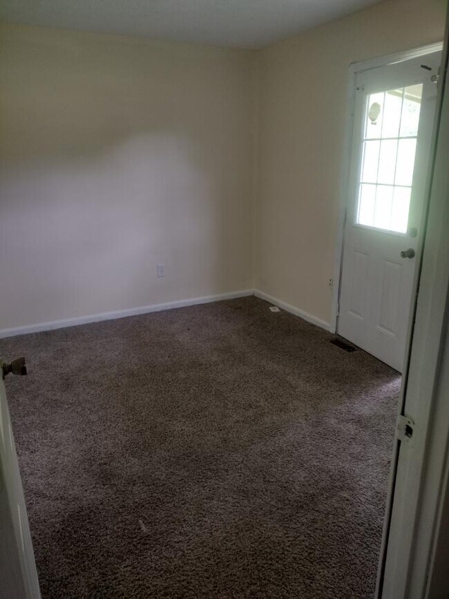 Foto del edificio - 167 Glen Hill Drive - Duplex