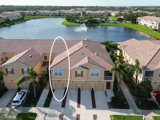 Building Photo - 3566 Parkridge Cir