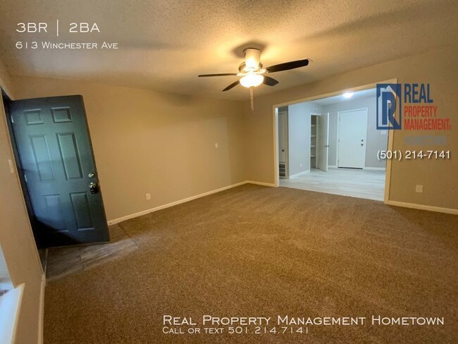 Building Photo - Beautiful Newly Renovated 3-Bed 1.5-Bath