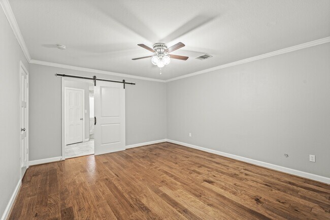 Foto del edificio - 410 Bauxhall Ct