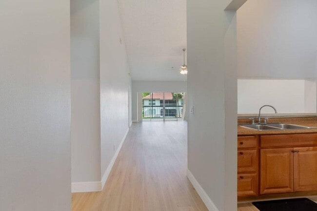 Building Photo - 231 Cypress Point Dr