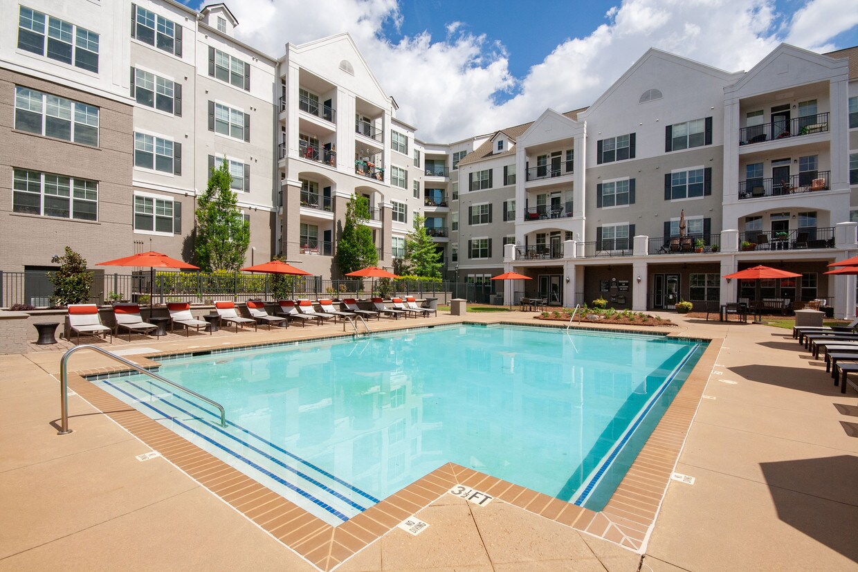 Emblem Alpharetta 55 Apartment Homes Alpharetta Ga Apartments Com