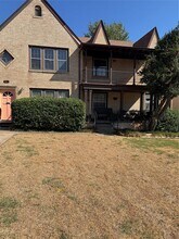 Building Photo - 839 NW 36th Terrace