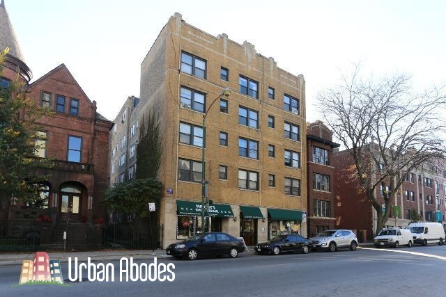 Building Photo - 717 W Belmont Ave