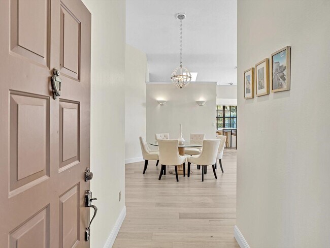 Building Photo - 8101 Allspice Dr