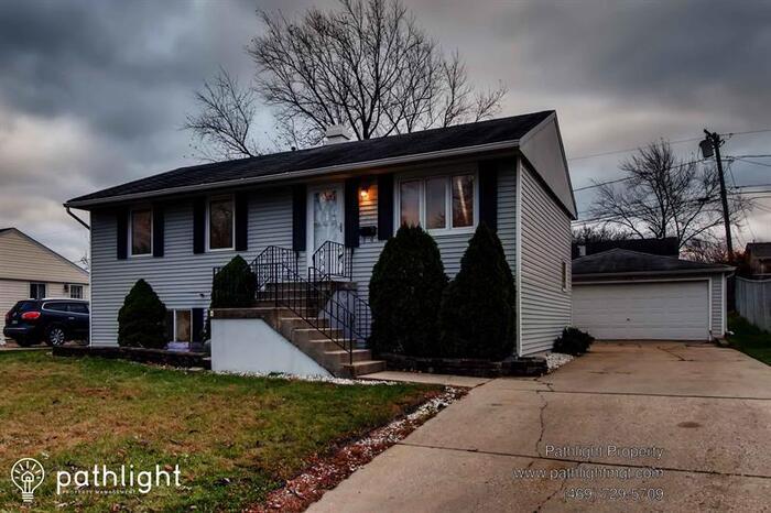 Primary Photo - 257 Mark Avenue, Glendale Heights, IL, 60139