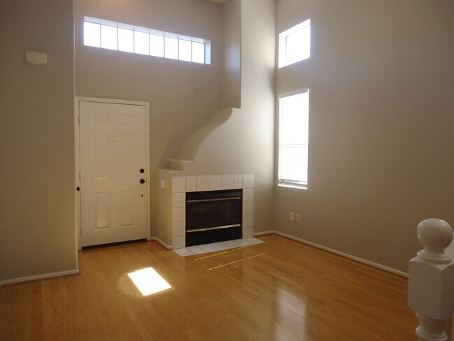 Building Photo - Coming Soon - Gorgeous Home in Westlake Vi...