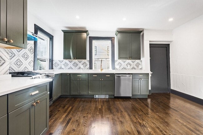 Foto del edificio - 10 Carlton St