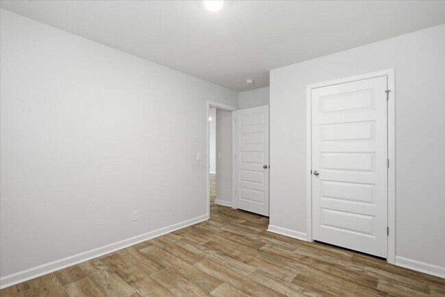 Foto del edificio - 23 Cedar Creek Ln