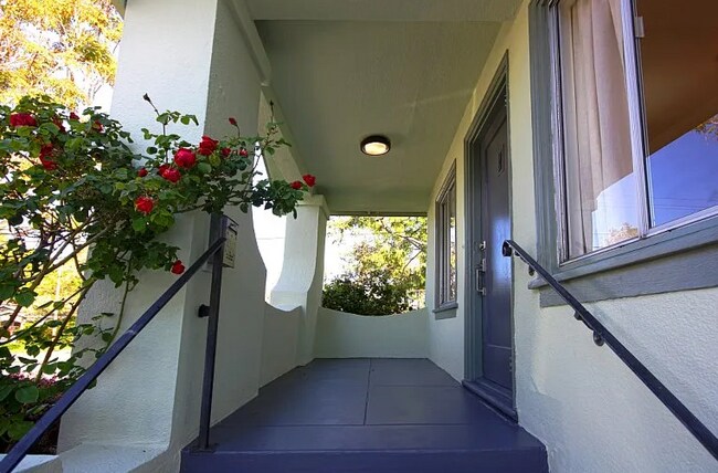 Getting to front door/porch - 1325 California St