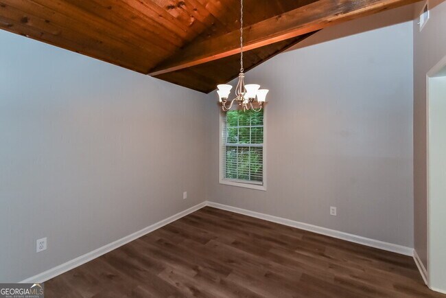 Building Photo - 2429 Chauncey Ln