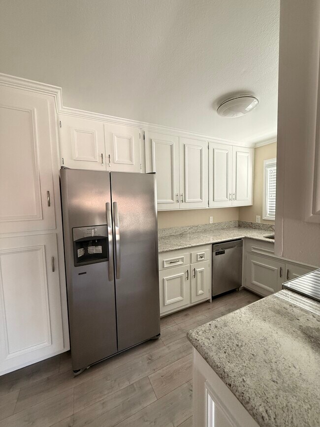 Cocina - 4104 Emerald St