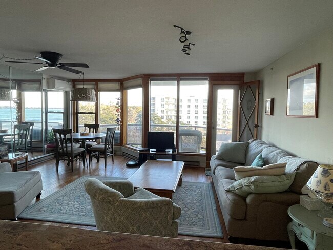 Building Photo - 215 E Grand Ave