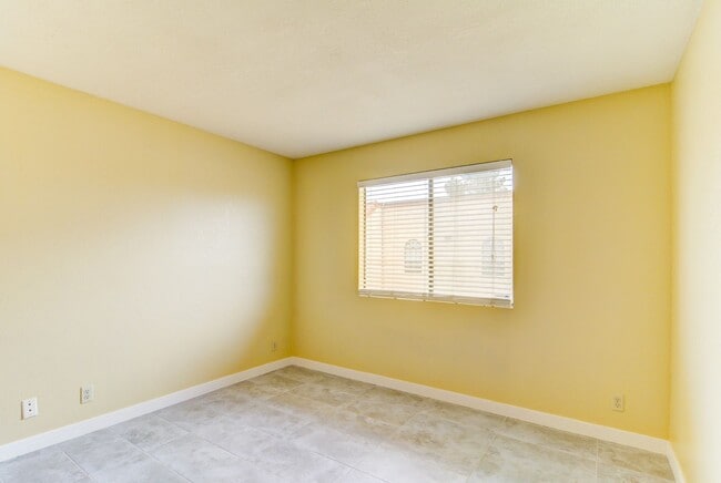 Building Photo - 2980 Juniper Hills Blvd