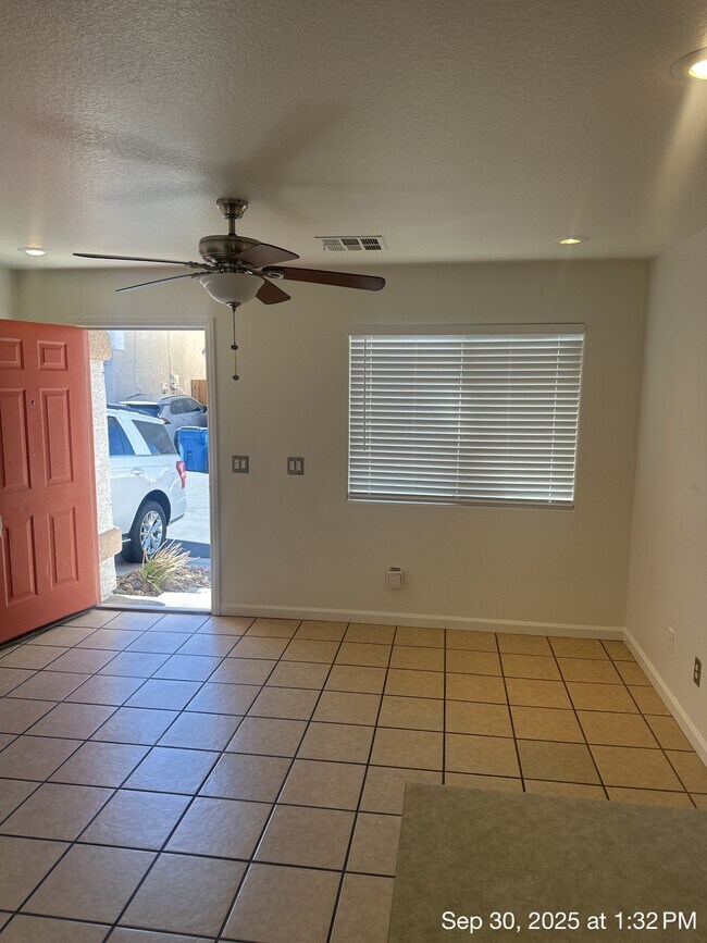 Building Photo - 9914 Keephills St