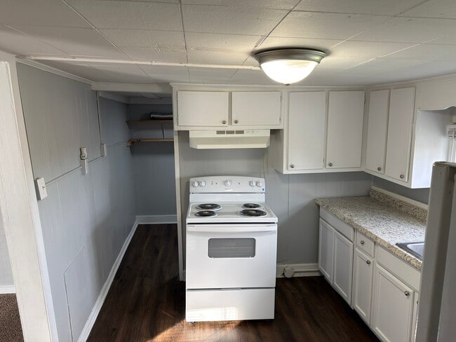 Building Photo - 315 N Highland Ave