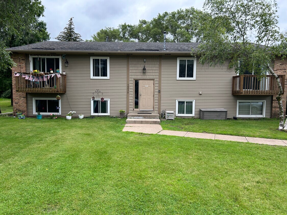 Exterior - 16075 Joplin Ave