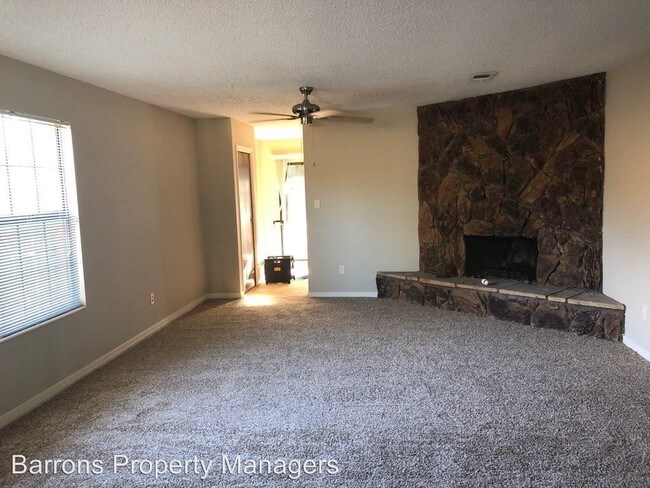 Building Photo - 2778 Villa Woods Cir
