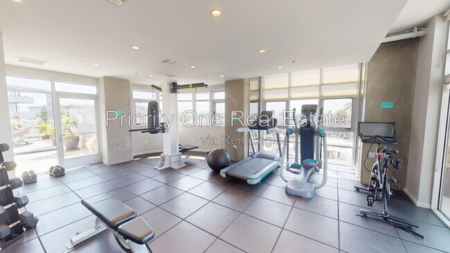 Foto del edificio - 3740 Park Blvd