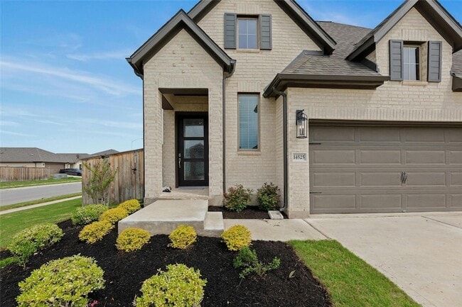 Building Photo - 14525 Kira Lane