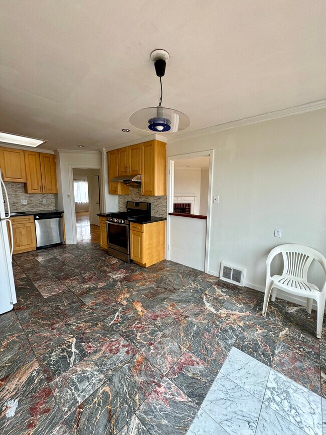 333 Oxford St, San Francisco, CA 94134 House Rental in San Francisco