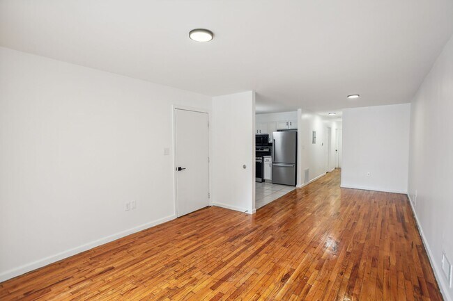 Building Photo - 230 2nd St