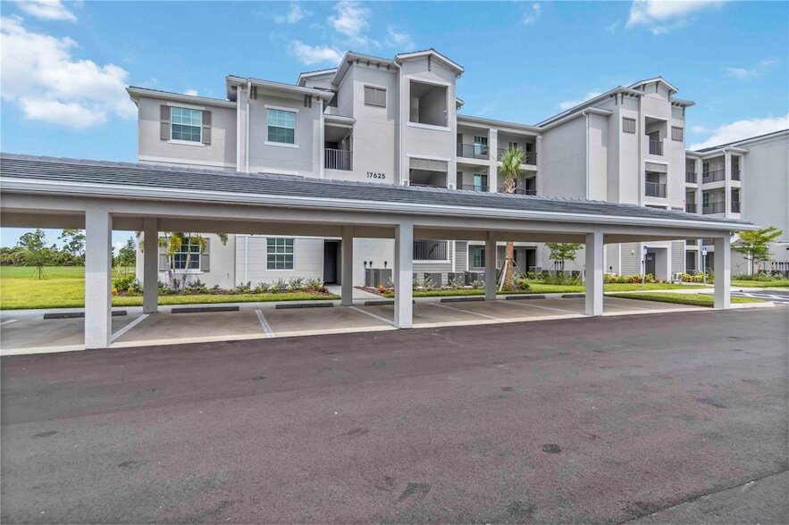 Foto principal - 17625 Opal Sand Dr