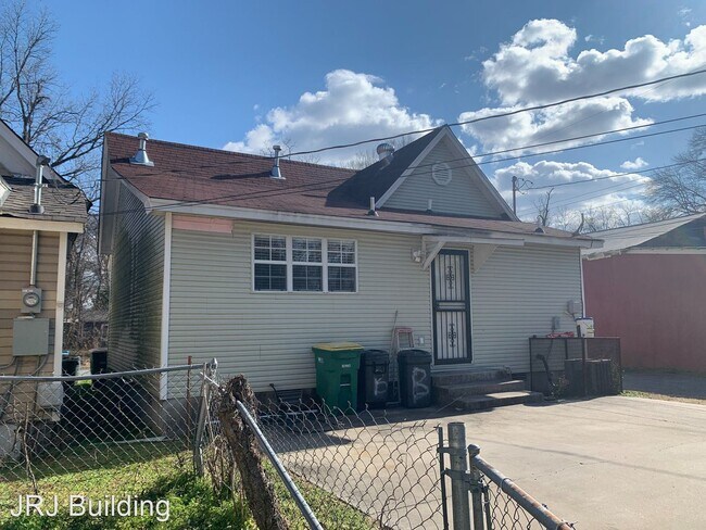 Building Photo - 2 br, 1 bath House - 915 Division Street
