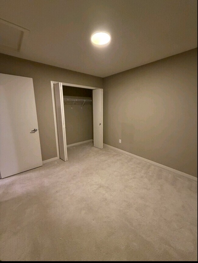 Photo du bâtiment - 4690 Alwood Way SW