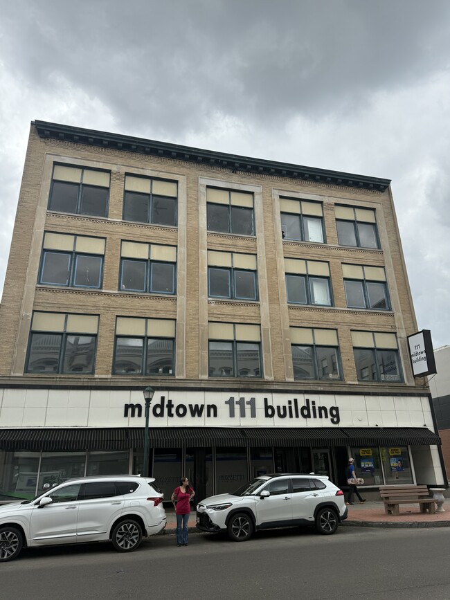 Building Photo - 111 N Main St