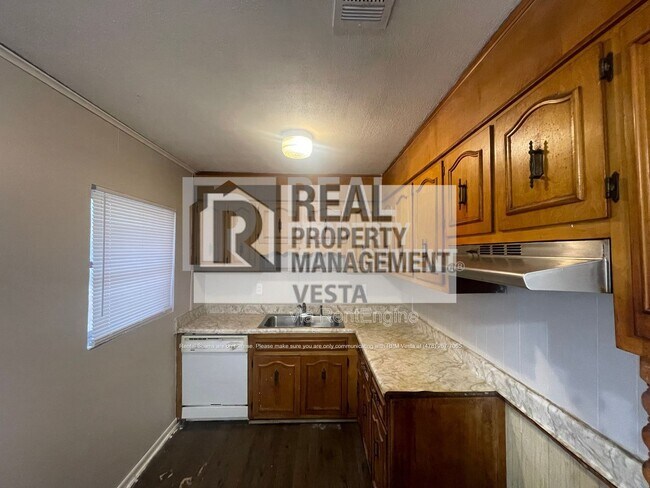 Foto del edificio - 4342 Pinedale Dr