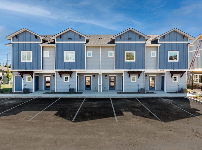 Building Photo - Five Mile Crossing Townhomes