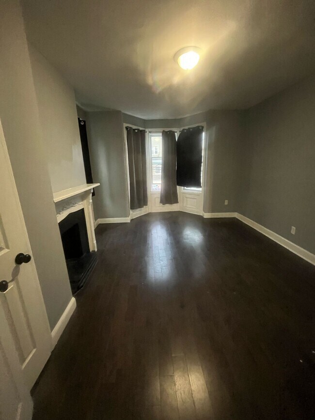 Foto del edificio - 145 Sherman Ave